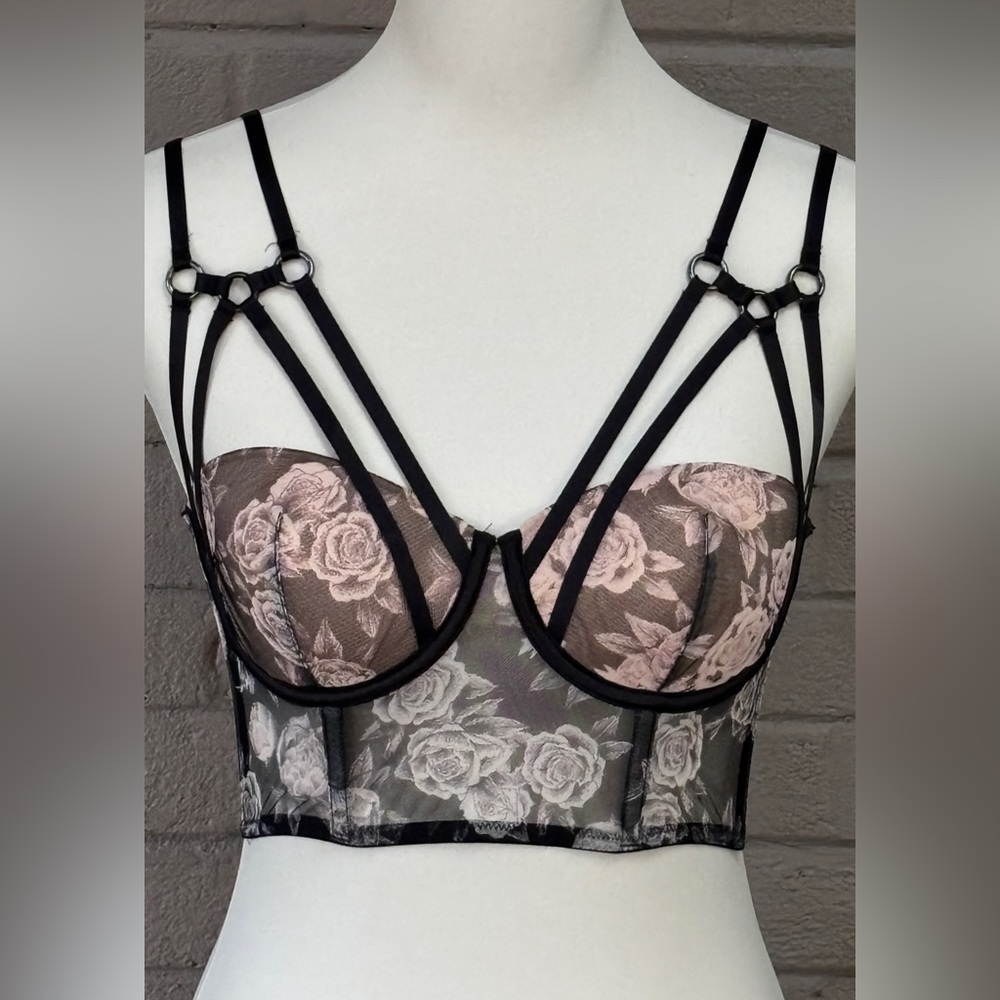 Victoria’s Secret  NWT Floral Lace Bustier Bra with Strappy Details -